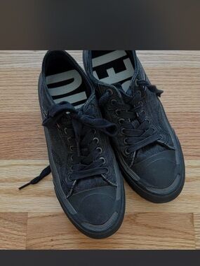 Diesel Men's Black Low-Top Sneakers